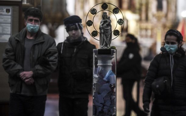 El país superó los 100.000 casos de coronavirus y el Presidente llamó a enfrentar la pandemia en unidad