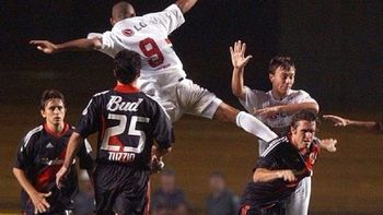 ¿deja vu? revivi el cruce entre san pablo y river, que termino en escandalo ¿deja vu? revivi el cruce entre san pablo y river, que termino en escandalo