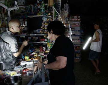 Cómo cambiar la titularidad de Edenor y Edesur para evitar el corte del servicio de electricidad