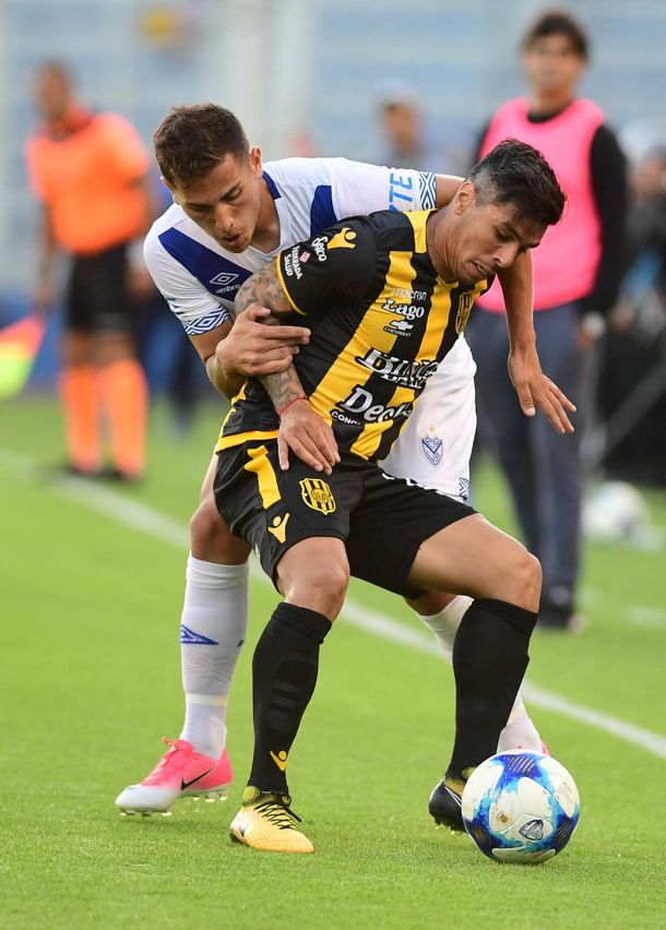 Vélez Sarsfield&nbsp; 3 - Olimpo de Bahía Blanca 0
