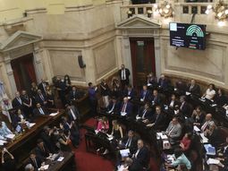 el senado se prepara para rendirle homenaje a francisco
