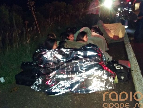 En el micro viajan estudiantes de Misiones