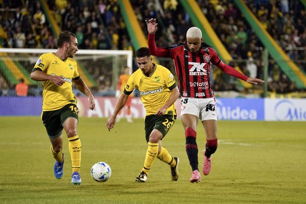 Todo igualado en Varela: Defensa y Justicia empató 0-0 con Vitória por la Copa Sudamericana