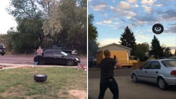 la broma que salio mal: volaron por el aire una llanta y destrozaron otro auto la broma que salio mal: volaron por el aire una llanta y destrozaron otro auto