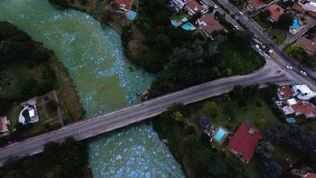Un olor nauseabundo afecta a Villa Carlos Paz. Foto: diario La Voz. Un olor nauseabundo afecta a Villa Carlos Paz. Foto: diario La Voz.