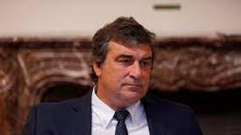 Sergio Botana, senador por el Partido Nacional, lanzó una dura crítica contra el BHU. Sergio Botana, senador por el Partido Nacional, lanzó una dura crítica contra el BHU.