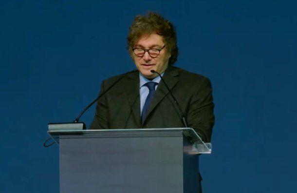 Javier Milei expuso en Camboriú y consideró que Jair Bolsonaro es un perseguido judicial