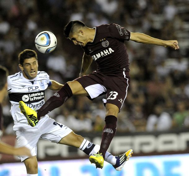 Con una esforzada producción, Lanús le ganó a Gimnasia
