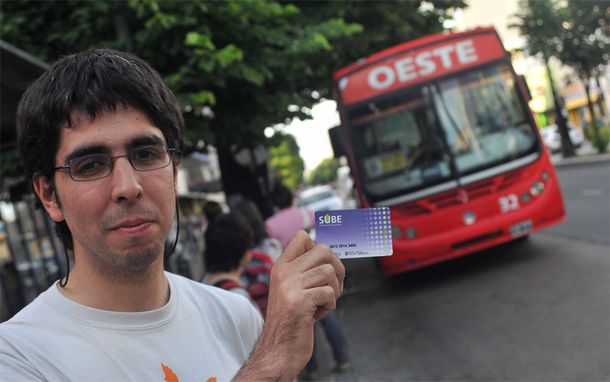 Aumentan boletos de trenes y colectivos metropolitanos