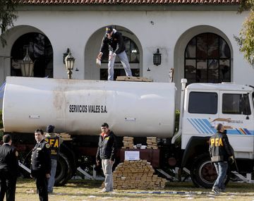 Operativo Cisterna Verde: incautan casi seis toneladas de marihuana