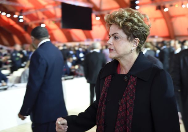 Dilma Rousseff se mostró indignada por su juicio político