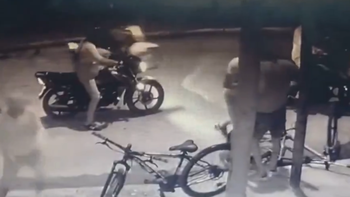 gonzalez catan: motochorros asaltaron a su hijo, salio a defenderlo y le dispararon a matar gonzalez catan: motochorros asaltaron a su hijo, salio a defenderlo y le dispararon a matar