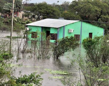 Hay mas de 8 mil evacuados en el Litoral por las inundaciones