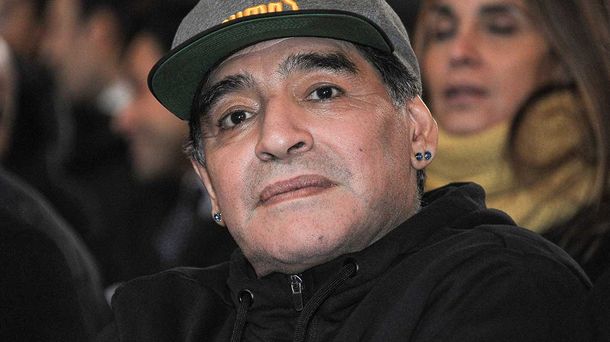 Maradona le reclamó a Sampaoli que lleve a un jugador a la Selección