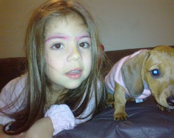 Guillermina junto a Hanna.