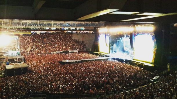 Quisieron robar la recaudación de bebidas del recital de los Stones y mataron a un hombre