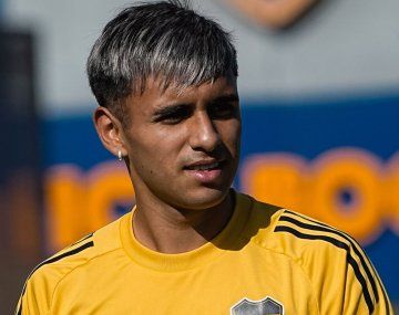 Milton Delgado atrae las miradas desde el exterior: la postura de Boca