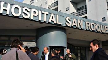 abandonan a una beba en el bano de un hospital abandonan a una beba en el bano de un hospital