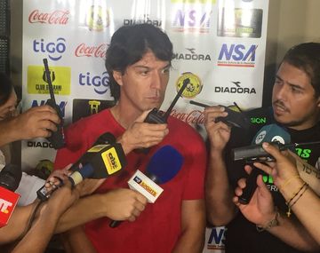 Daniel Garnero, entrenador de Guaraní de Paraguay
