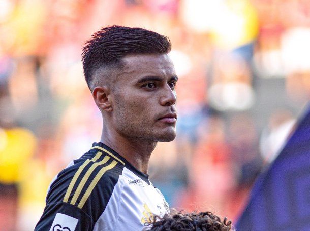 Los viejos posteos de Fausto Vera en redes que generaron ruido en River: ¿es hincha de Boca?