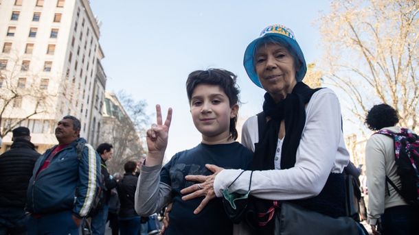 Marcha en apoyo a Cristina Kirchner en Plaza de Mayo