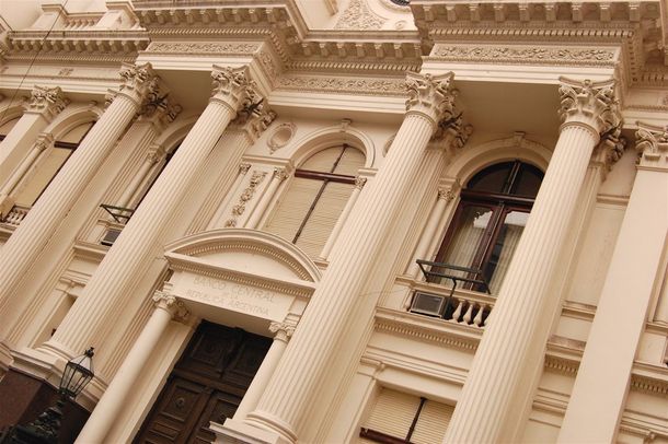 El Banco Central cerró el 2014 con saldo positivo en las reservas