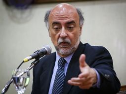 Pablo Mieres, ministro de Trabajo y Seguridad Social del Uruguay. Pablo Mieres, ministro de Trabajo y Seguridad Social del Uruguay.