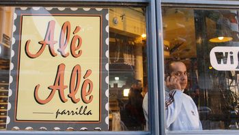 villa crespo: tension por toma de un restaurant villa crespo: tension por toma de un restaurant