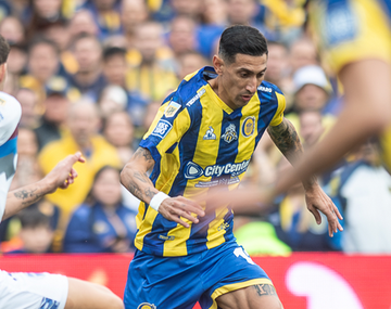 Con un penal convertido por Di María