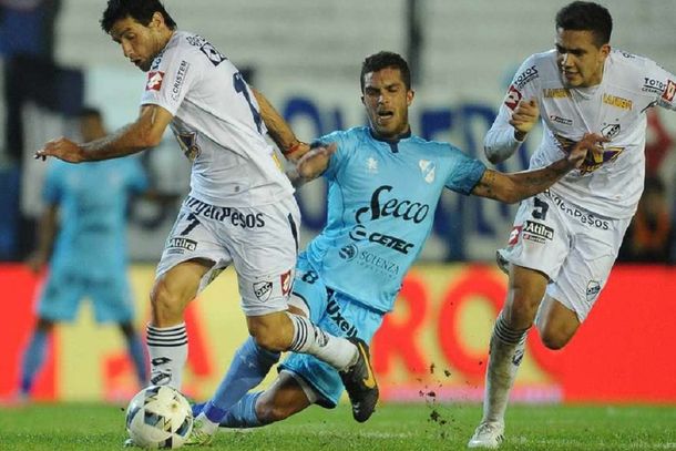 Quilmes derrotó con justicia a Temperley en el cierre de la fecha de los clásicos