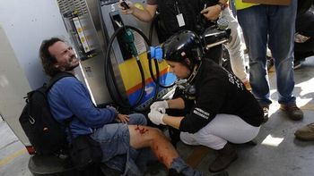 dos periodistas de la cnn y un fotografo argentino, heridos en san pablo dos periodistas de la cnn y un fotografo argentino, heridos en san pablo
