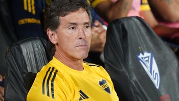 Claudio Úbeda, el apuntado: los memes tras la dura derrota de Boca ante Vélez