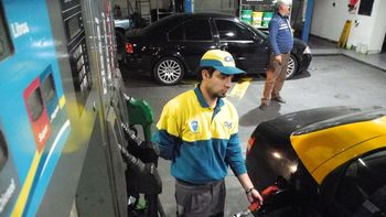 el gobierno congelo por seis meses el precio de las naftas el gobierno congelo por seis meses el precio de las naftas