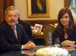 tras reunirse con lula, cristina espera por los intendentes tras reunirse con lula, cristina espera por los intendentes