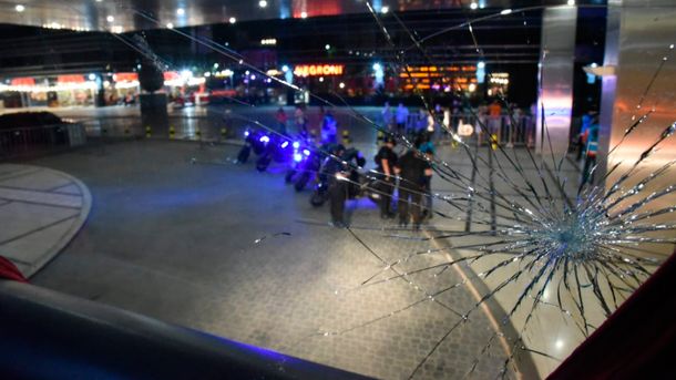 Santos denunció que apedrearon su micro tras el partido con Boca: el chofer lo desmintió