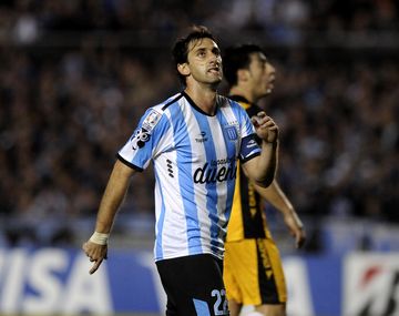 La tristeza de Milito tras la eliminación de Racing en la Libertadores