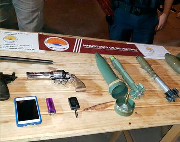 Armados hasta los dientes: detienen a jóvenes con granadas antitanque