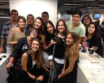 {altText(, #FelizDiaDelTrabajador: mandá la foto de tu puesto de trabajo)}