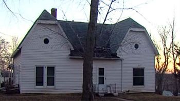 nene jugaba con un arma y mato a su hermanito nene jugaba con un arma y mato a su hermanito