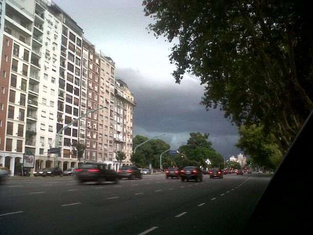 La tormenta desde la avenida Libertador