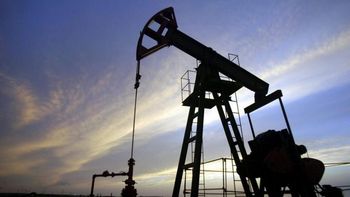 El petróleo cerró la jornada a la baja. El petróleo cerró la jornada a la baja.