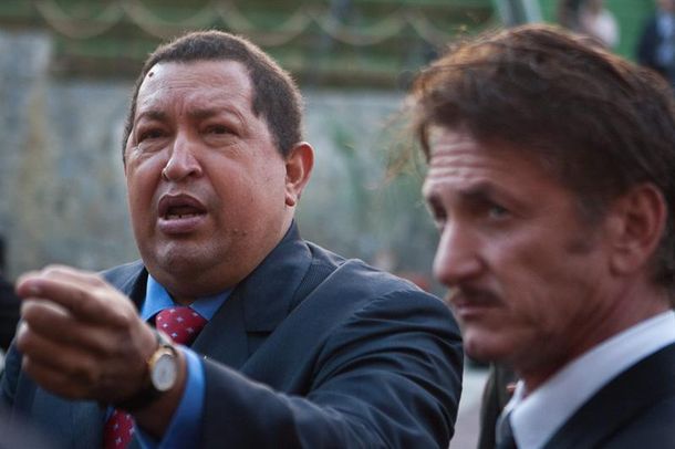 Hugo Chávez junto a Sean Penn