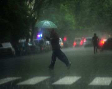 Hay alerta por tormentas y ya granizó en Capital y el GBA