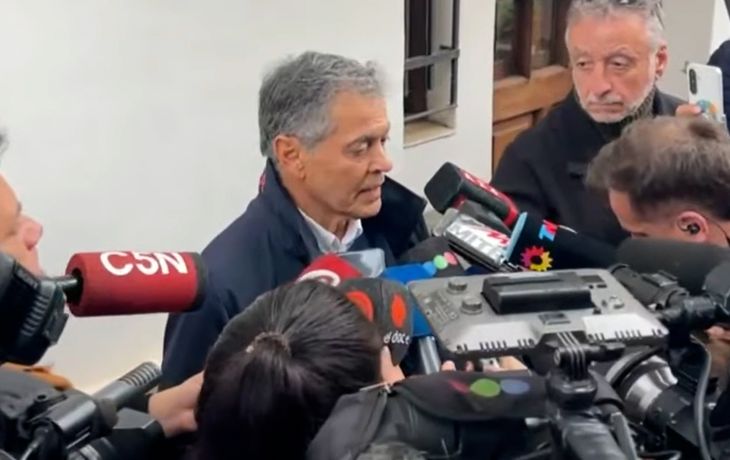Raúl Garzón habló con la prensa en el marco de los allanamientos para encontrar a la adolescente de 14 años. &nbsp;