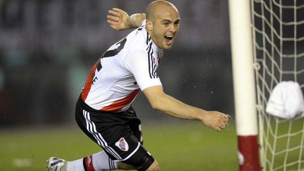 Bajo la sombra de Aimar: el regreso que el hincha de River no esperaba