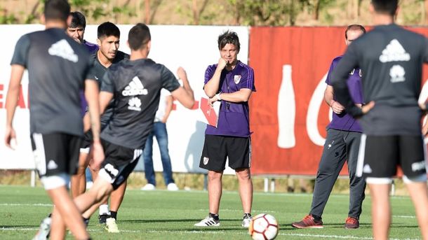 Conmebol sorprendió a River y Boca durante sus entrenamientos
