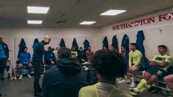 el video viral del enojo de pep guardiola a los jugadores del manchester city antes de ganar el triplete el video viral del enojo de pep guardiola a los jugadores del manchester city antes de ganar el triplete