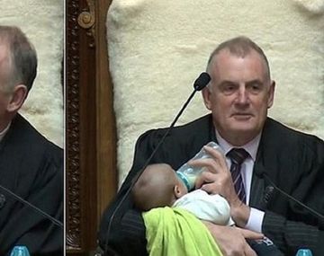 El presidente del Parlamento neozelandés cuidó al bebé de un diputado en pleno debate