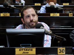 ottavis renuncio a la jefatura del bloque de diputados bonaerenses del fpv ottavis renuncio a la jefatura del bloque de diputados bonaerenses del fpv