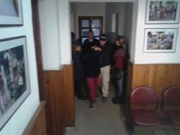 detienen a un amigo de la joven que recibio 15 punaladas detienen a un amigo de la joven que recibio 15 punaladas